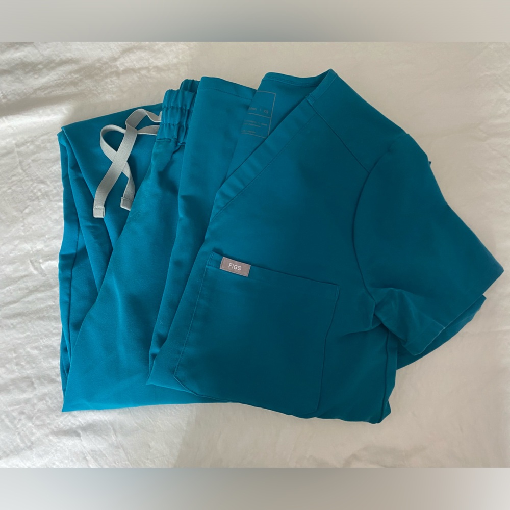Figs Scrubs xs & small / tall